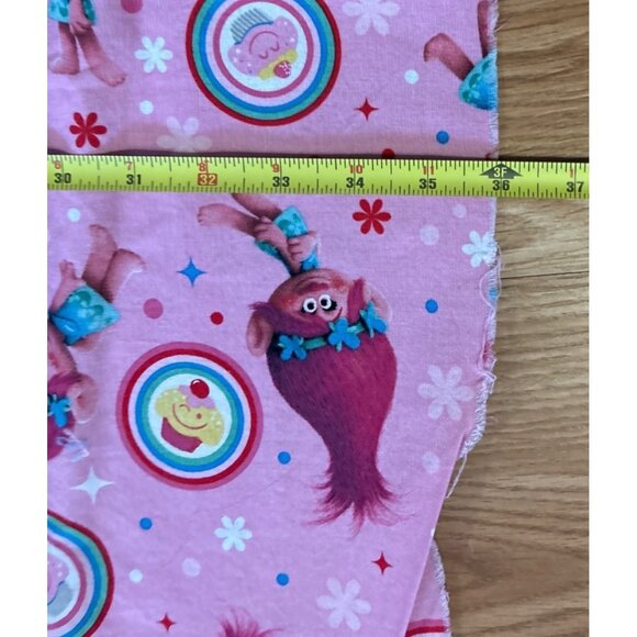 Trolls Fabric Poppy Cupcake Toss Pink 36"x42" 1 yd Springs Creative 2016 - Picture 2 of 6